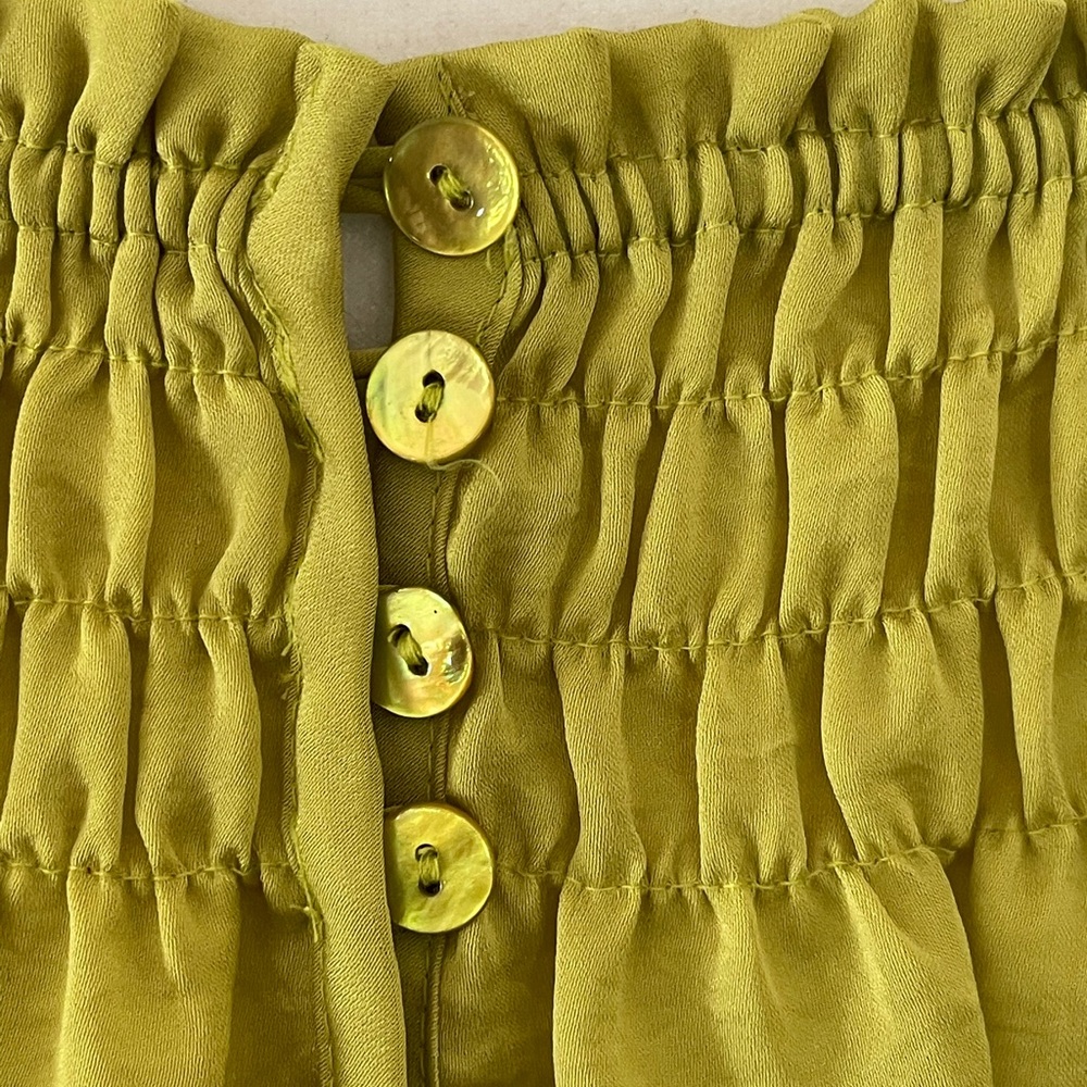 Violet and Claire Chartreuse peasant blouse w/elastic neckline, hem, sleeves. - Picture 8 of 10